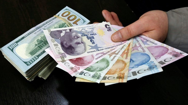 الليرة التركية تتراجع لمستويات قياسية متدنية